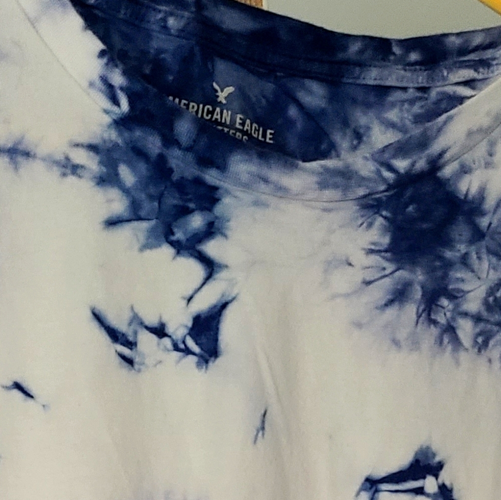 American Eagle men's shirt